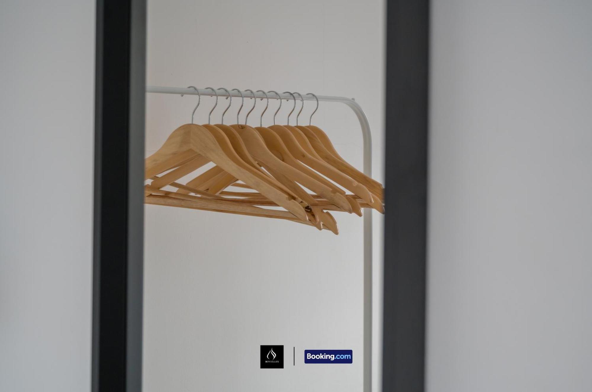 2 Bed House By Boyeilles Apartments Short Lets & Serviced Accommodation Belfast With Balcony & Free Parking Εξωτερικό φωτογραφία